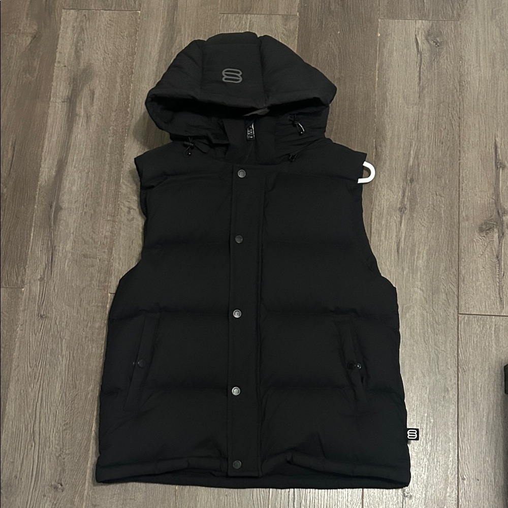 Aritzia Black Puffer Vest